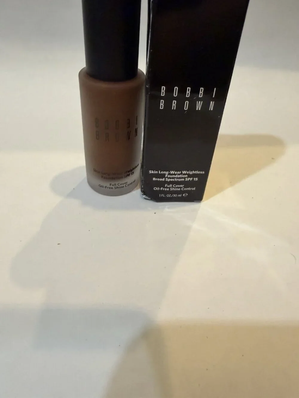 NIB Bobbi Brown N-112 Expresso Skin Long-Wear Weightless Foundation SPF 15